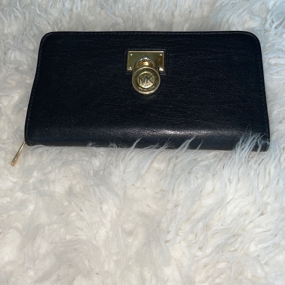 Gently used MK wallet